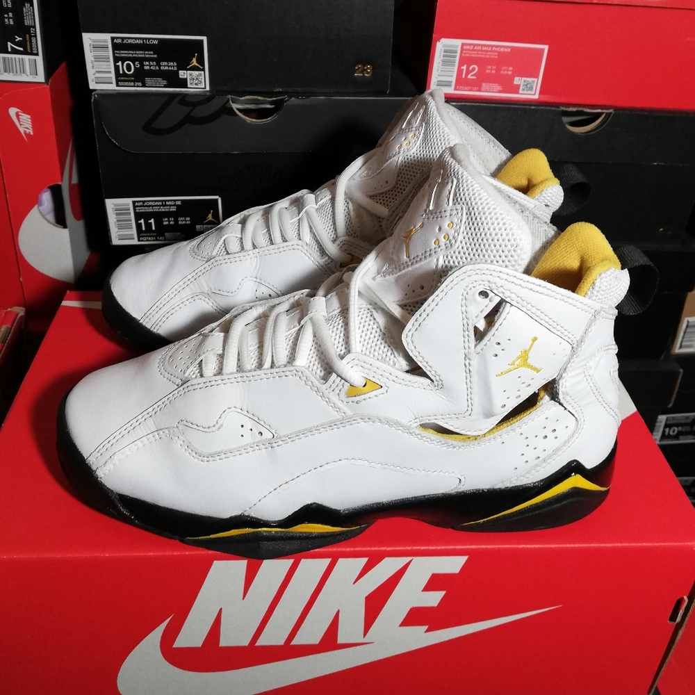 AIR JORDAN TRUE FLIGHT WOMEN'S US SIZE 8 GREAT CONDION